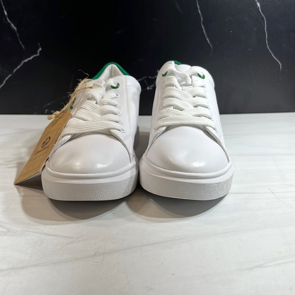 Lantina Other - Latina Kid’s Sneaker White/Green sz 1.5